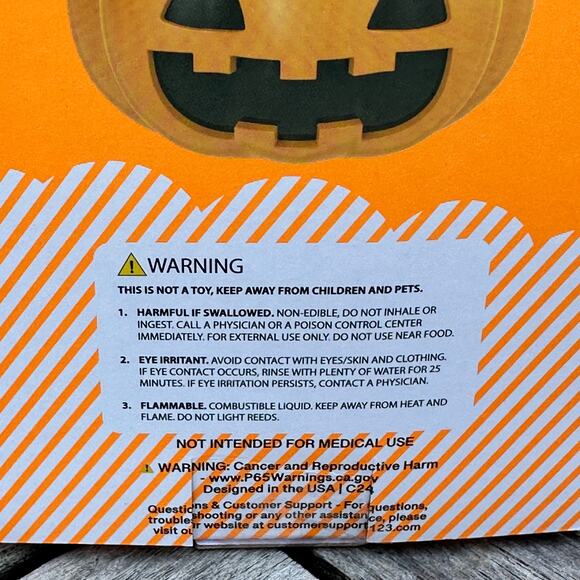 Halloween Hello Kitty In Pumpkin Red Diffuser Cinnamon Scent Oil New in Box - Picture 16 of 16